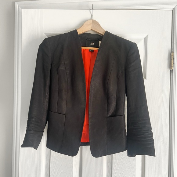 H&M | Black blazer cropped jacket - Picture 3 of 8